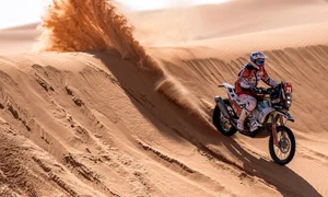 gyenes mani moto dakar rallyzone02 jpeg