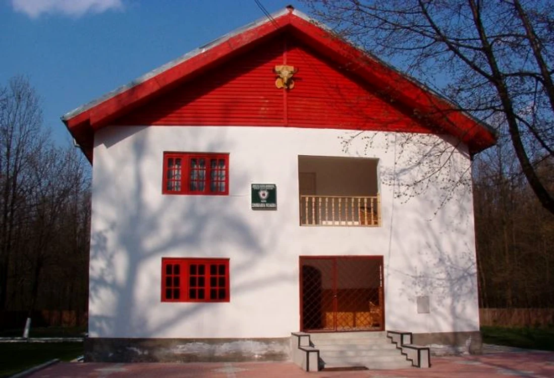 Cabana poate fi închiriată cu 500 de lei/24 de ore
