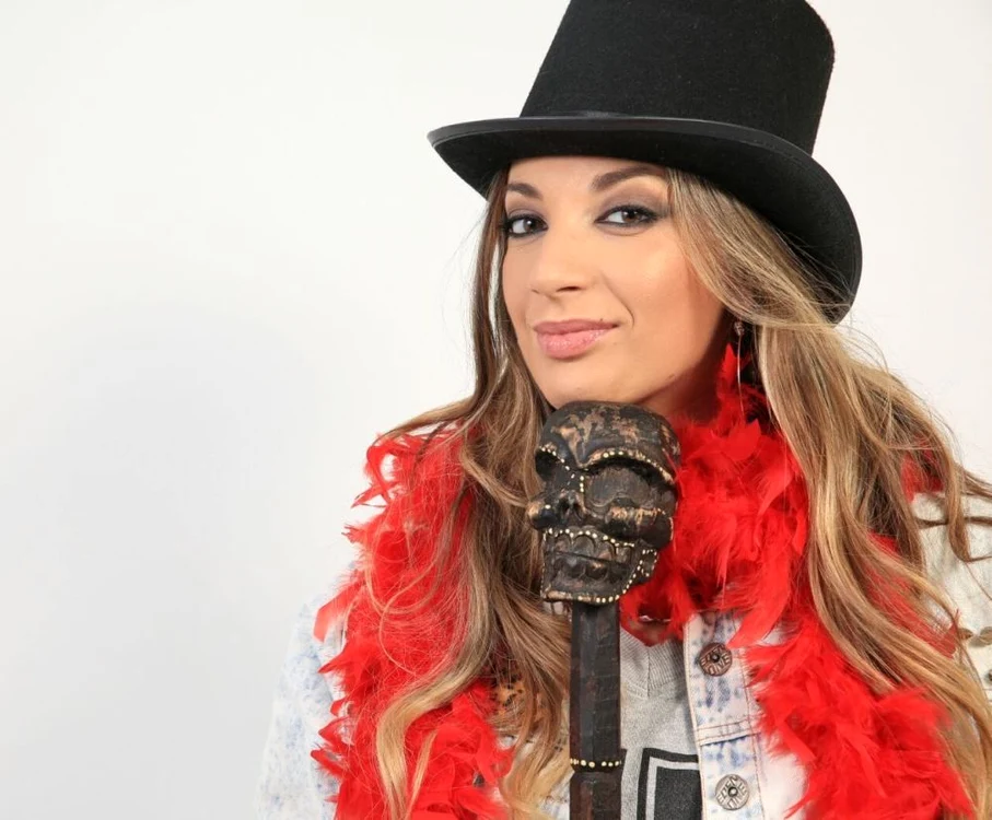 Cocuţa, jurată în show-ul de dans de la Kanal d