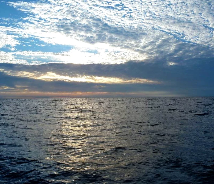 Marea lor de la nord sau marea noastră de la sud jpeg