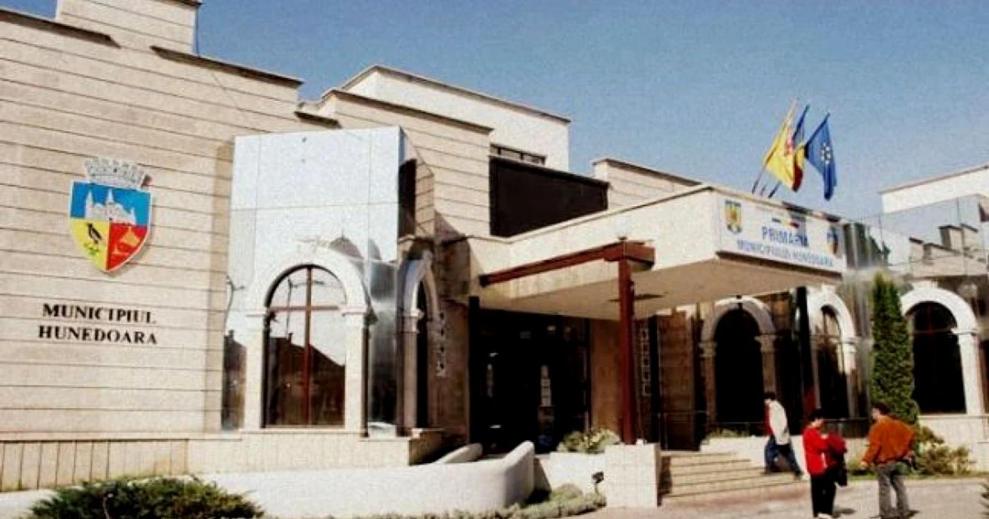 Primăria municipiului Hunedoara. ARHIVĂ D.G.