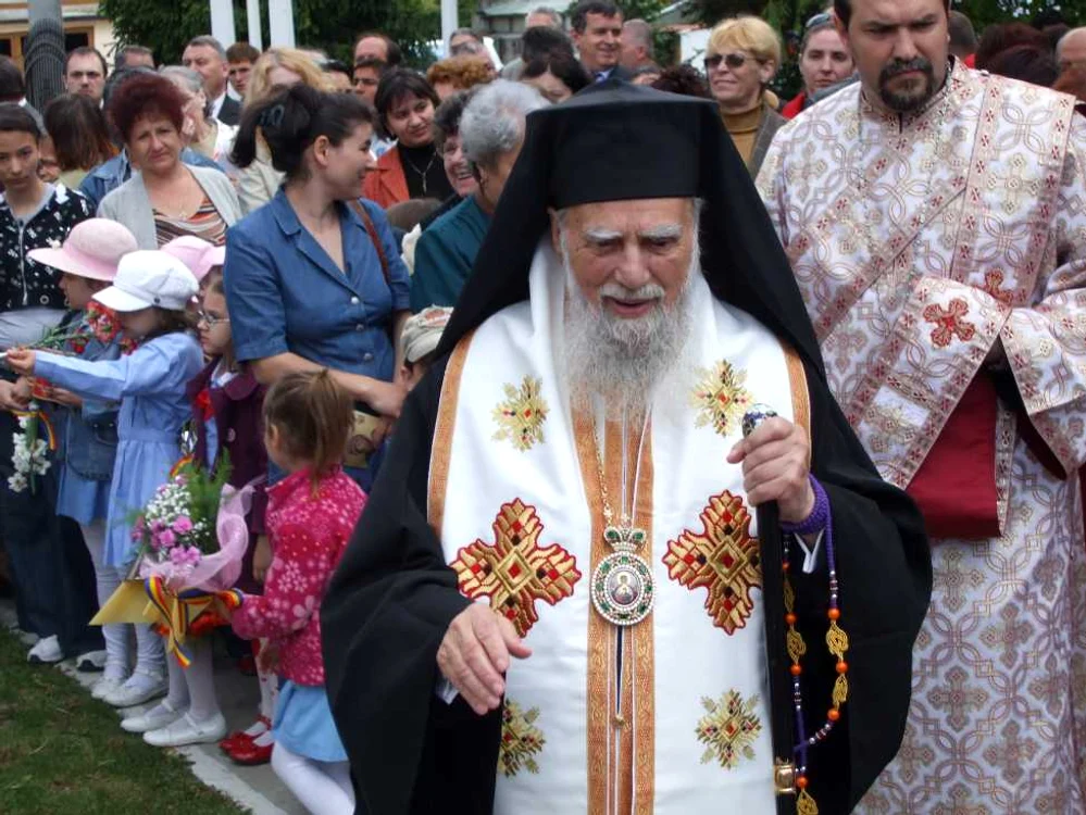 IPS Gherasim, Arhiepiscopul Râmnicului, a împlinit 97 de ani