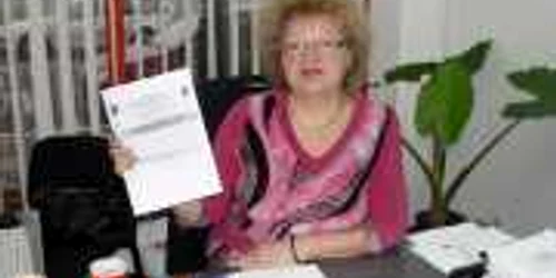 Veronica Frăţilă spune că mai puţin de jumătate din persoanele luate în evidenţă sunt la zi cu plata taxei de salubritate