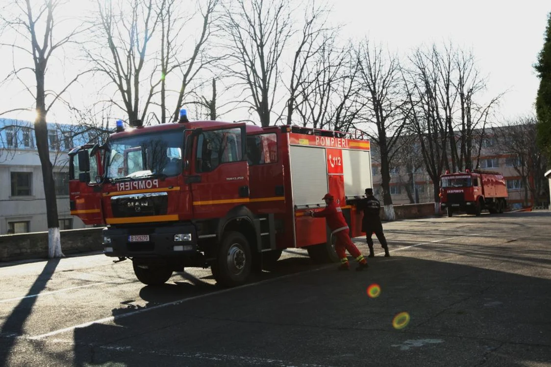 Cea mai modernă autoutilitară a pompierilor ieşeni