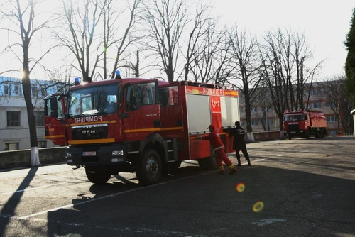 Cea mai modernă autoutilitară a pompierilor ieşeni