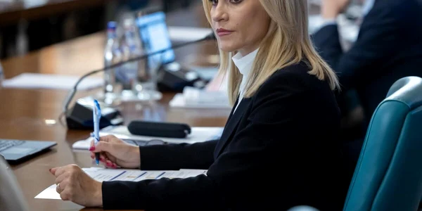 gabriela firea gov ro 77329600 jpg