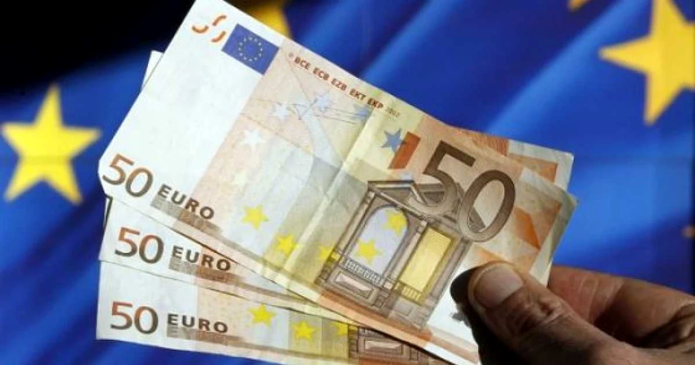 Banii europeni sunt blocaţi din cauza incompetenţei şi a corupţiei din sistem