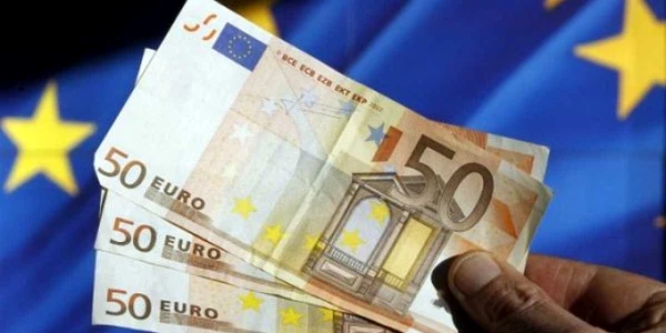Banii europeni sunt blocaţi din cauza incompetenţei şi a corupţiei din sistem