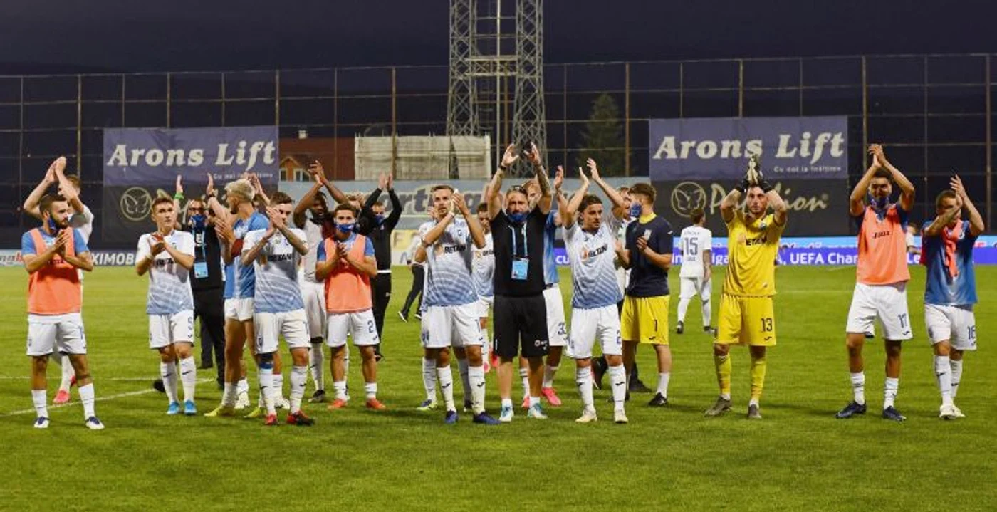 
    Jucătorii Universității Craiova sunt la cinci victorii de titluFOTO: Sportpictures.eu  