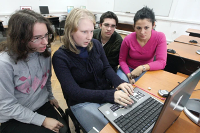 Timişoara: Informaticieni nu vor la facultate în România (GALERIE FOTO)
