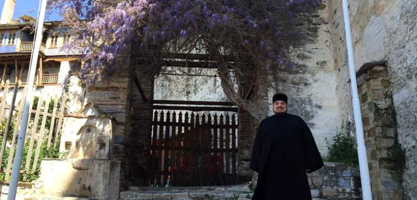 Preotul Cladiu Banu, în pelerinaj la Muntele Athos FOTO Arhivă personală