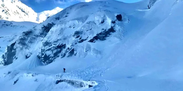 avalansa  foto Sebastian Big Facebook Avalanse in Carpati jpg