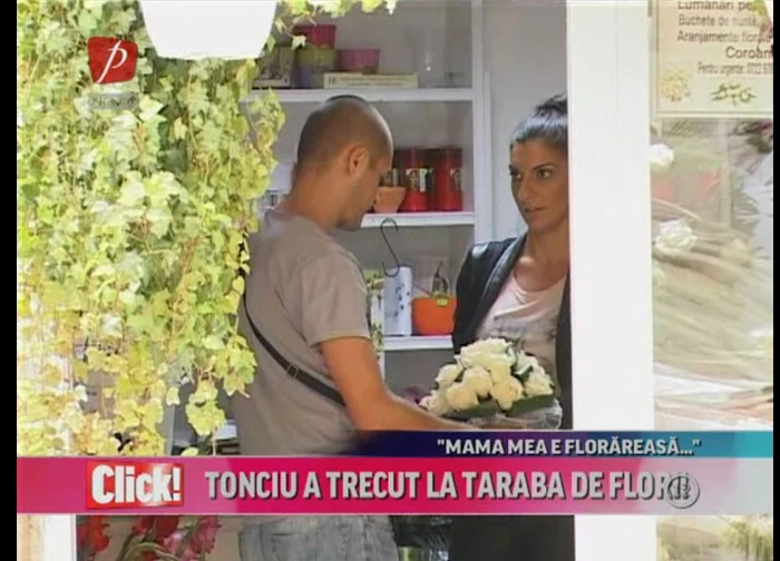 Andreea Tonciu la florărie