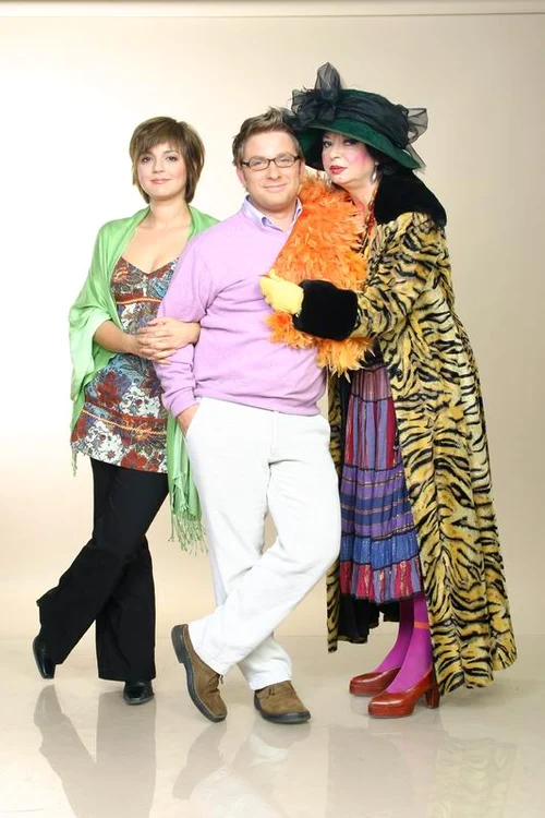 Pavel, Bartoș, alături de colegele din telenovela ”Păcatele Evei”