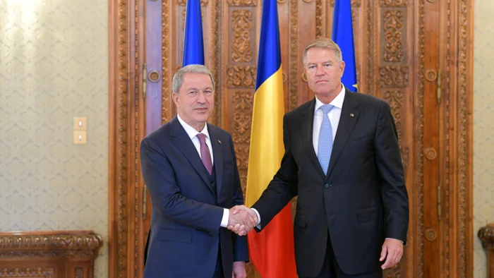 Hulusi Akar, Klaus Iohannis FOTO Presidency.ro