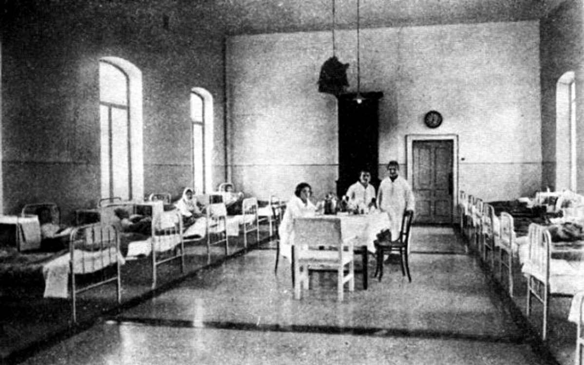 Interior din spitalul Boldescu, în anii '30 FOTO Pinterest
