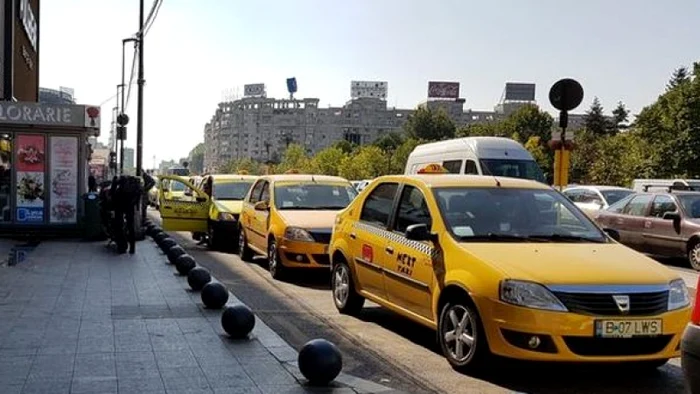 
    Taxiurile s-au scumpit în CapitalăFOTO: adevarul.ro  