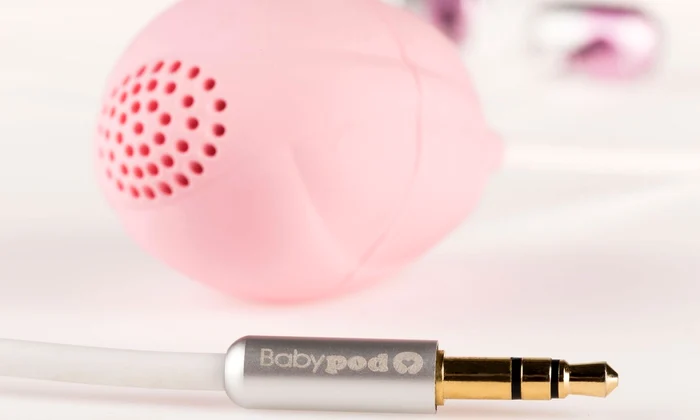 Gadgetul, care costă 150 de euro, se introduce în vagin, fiind controlat cu ajutorul unei aplicaţii pentru smartphone. FOTO The Guardian
