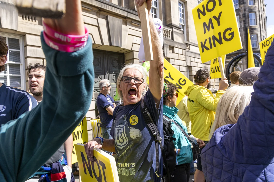 Antimonarhiștii din Edinburgh, Profimedia (1) jpg