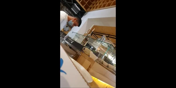 pizzer cu masca aiurea