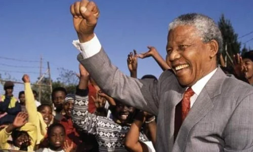 Arhivele personale ale lui Nelson Mandela vor putea fi consultate pe internet jpeg