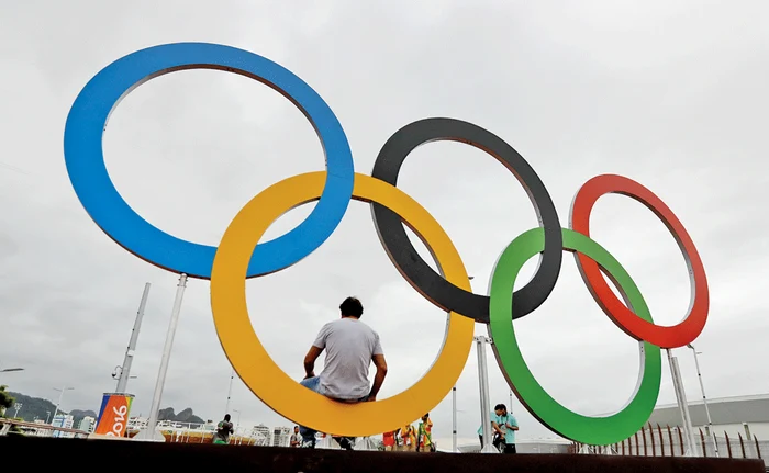Cele cinci cercuri olimpice vor guverna mişcarea sportivă în următoarele trei săptămâniFoto: AP