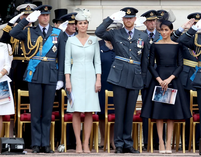 Prinţul William este al doilea în ordinea succesiunii la tron, prinţul Harry e al şaselea