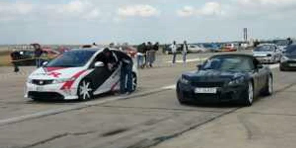 Curse legale la aeroport