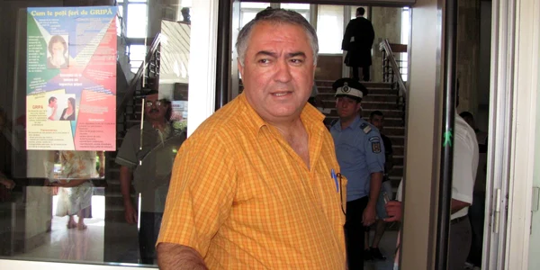 Acesta a dezvăluit că Avram fusese audiat înainte de crimă pentru un alt viol