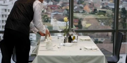 Pregătirile pentru petrecerea dintre ani sunt în toi. Foto arhivă