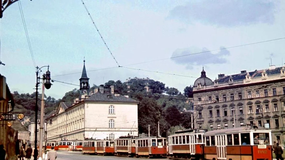 Praga, orașul care a supraviețuit războiului jpeg