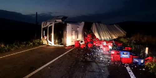 tir cu bere rasturnat FOTO vocea botoșani jpg
