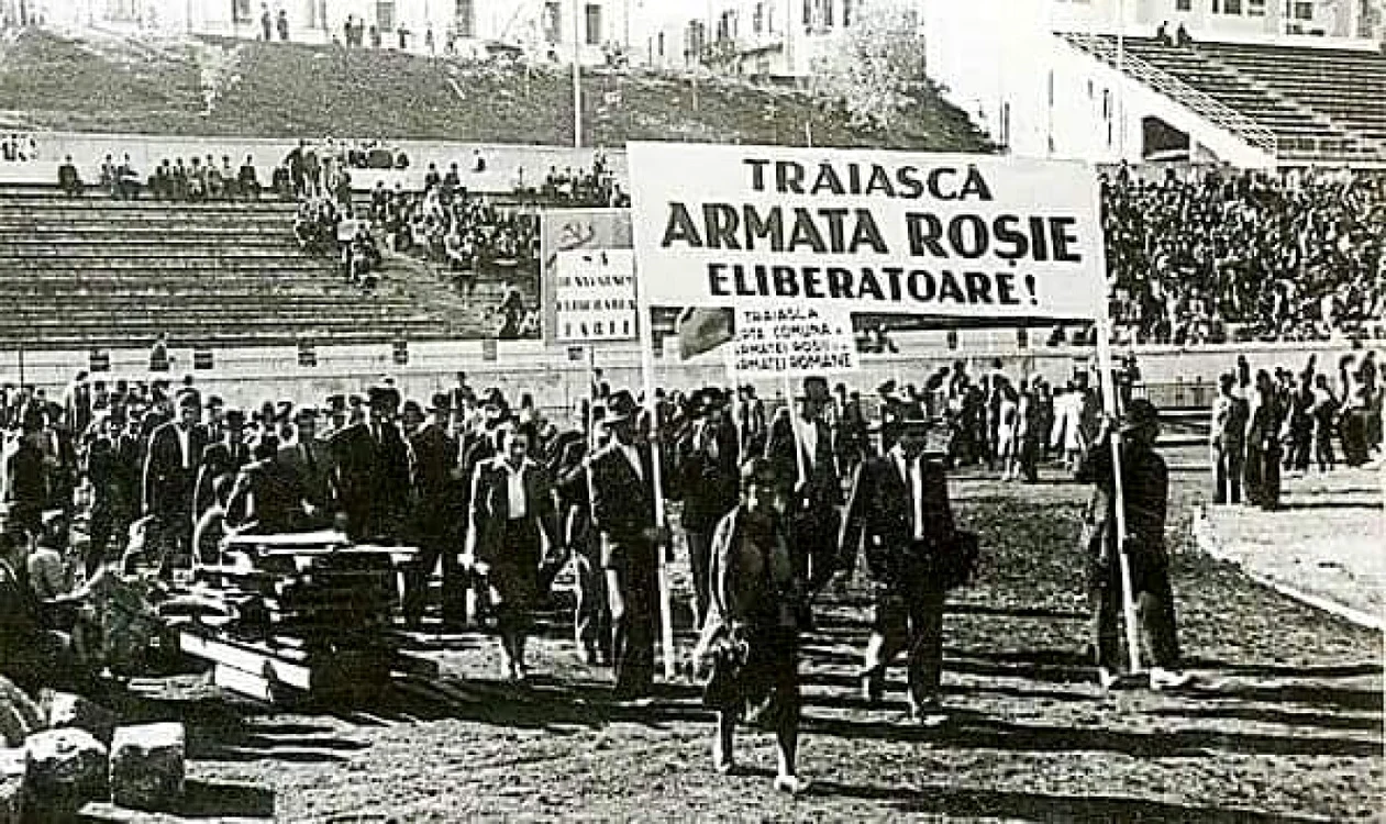 "armata rosie eliberatoare"