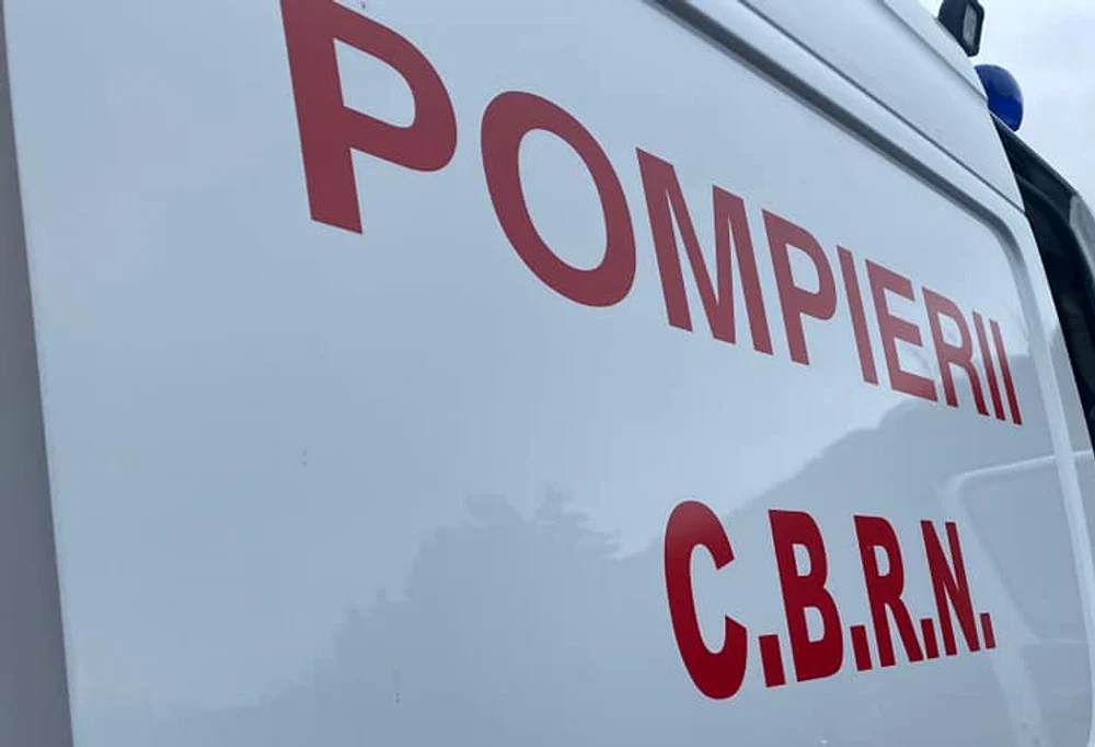 Un vehicul al unității CBRN e la fața locului. FOTO arhivă CBRN