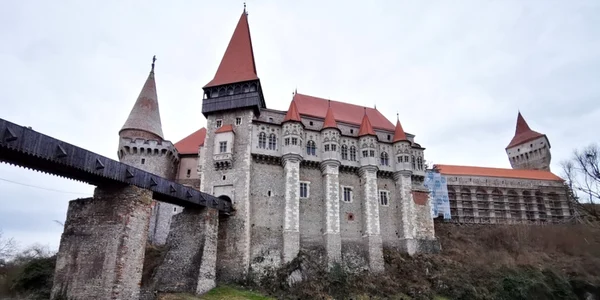 castelul corvinilor foto daniel guta adevarul