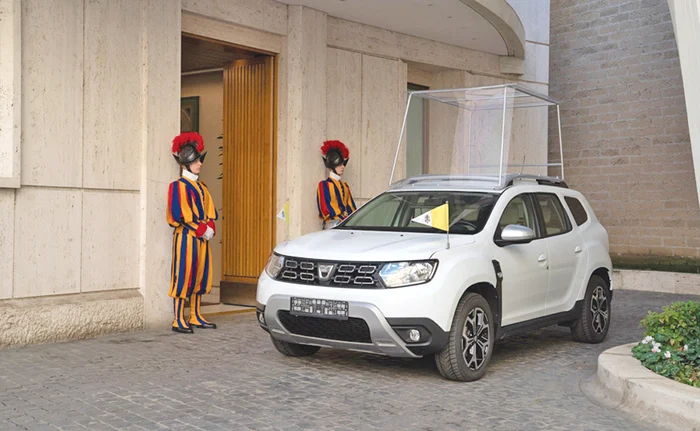 Dusterul folosit în timpul vizitei din 2019, din România