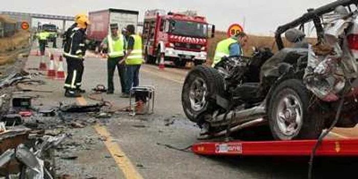 SPANIA Trei tineri români au murit într-un accident rutier petrecut în localitatea La Rioja