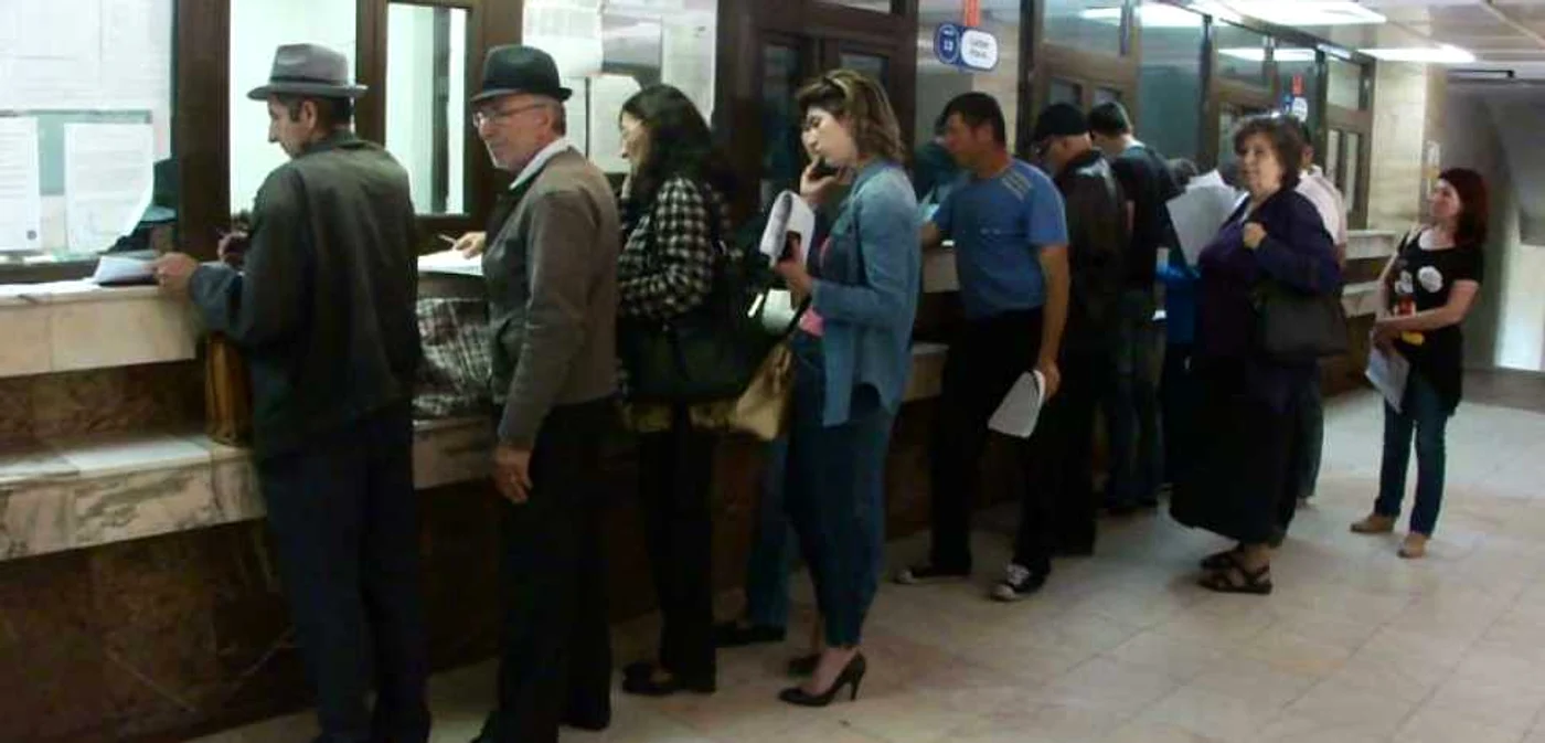 La Administraţia Financiară Slatina este deschis un singur ghişeu pentru depunerea declaraţiilor de venit