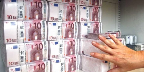 Modul în care giganţii europeni vor utiliza aceste rezerve este determinant în macroeconomie