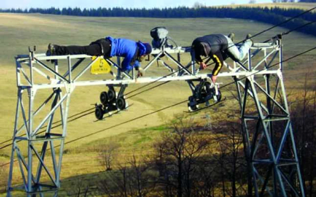 În prezent, pe Semenic se testează instalaţiile electrice