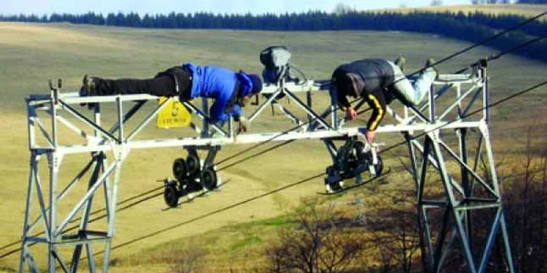 În prezent, pe Semenic se testează instalaţiile electrice