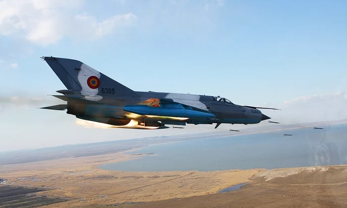 MiG-21 Lancer C, în timpul unui exercițiu (© Mihai Zamfirescu / MAPN)