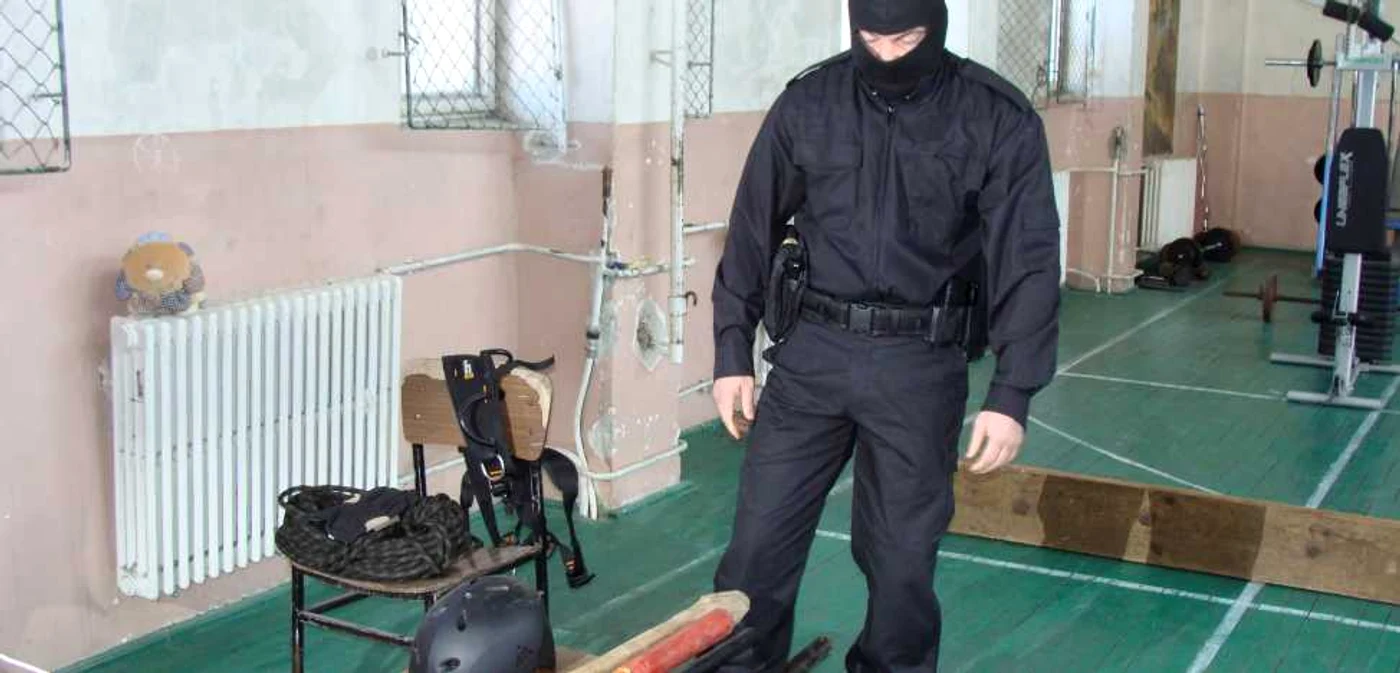 Mascatii din politie au fost atacati cu aracul