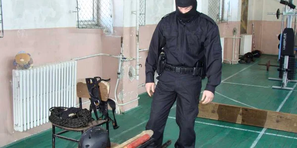 Mascatii din politie au fost atacati cu aracul