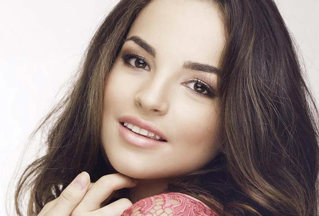 
    Florena e cea mai tânără concurentă de la Eurovision 2016   
