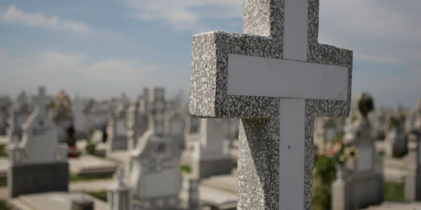 Fostul director va fi înmormântat săptămâna viitoare