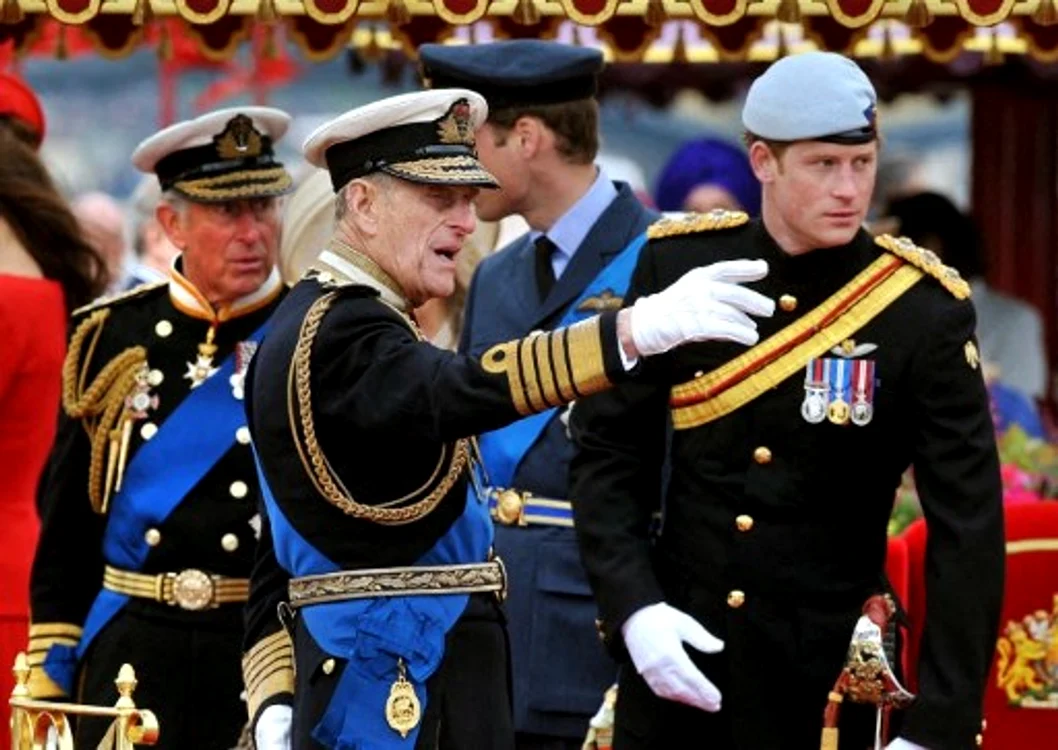 
    Prințul Harry a fost foarte atașat de bunicul lui, Prințul Philipfoto: AFP  