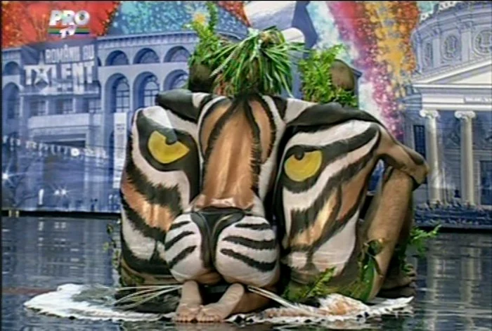 
    Body paintingul le-a adus trei răspunsuri afirmative  