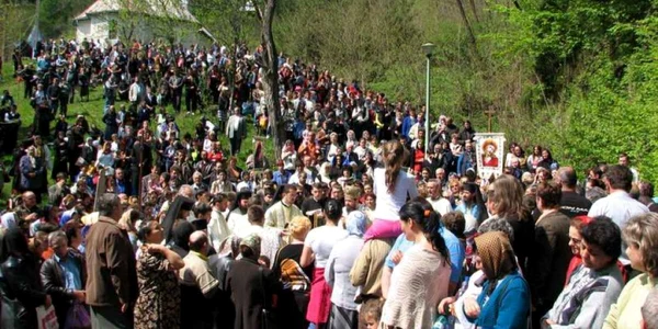 izbuc manastire