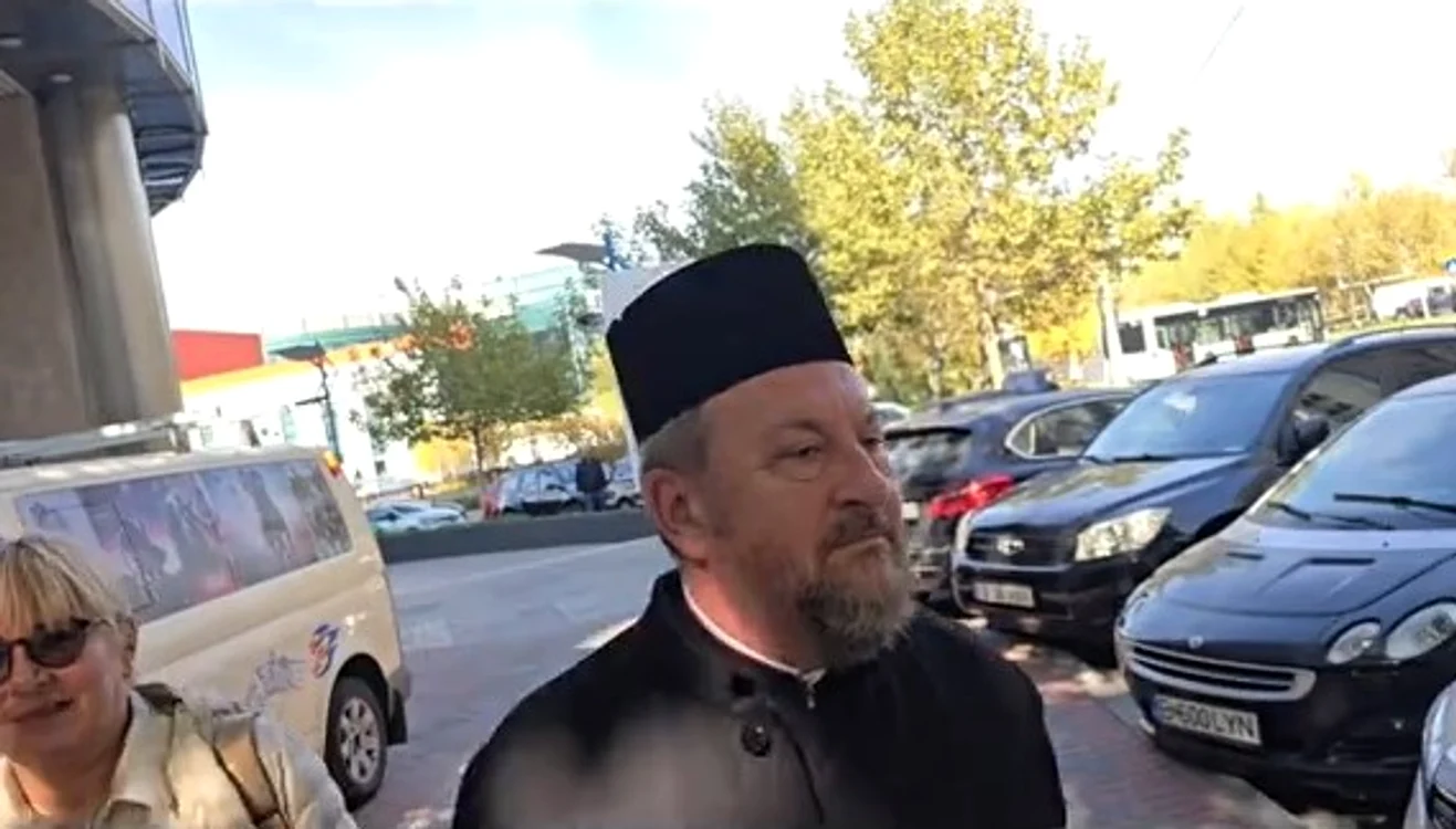 Fostul episcop al Hușilor, Cornel Onilă. FOTO: Captură Video 